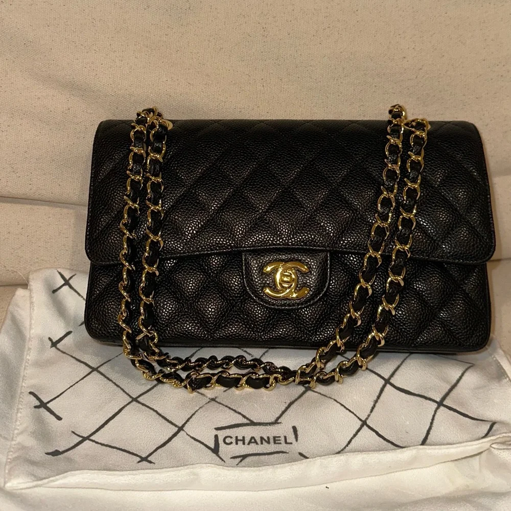 Classic Black Quilted Shoulder Bag with Gold Hardware - Picture 11 of 11
